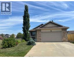 7017 90 Street Countryside North