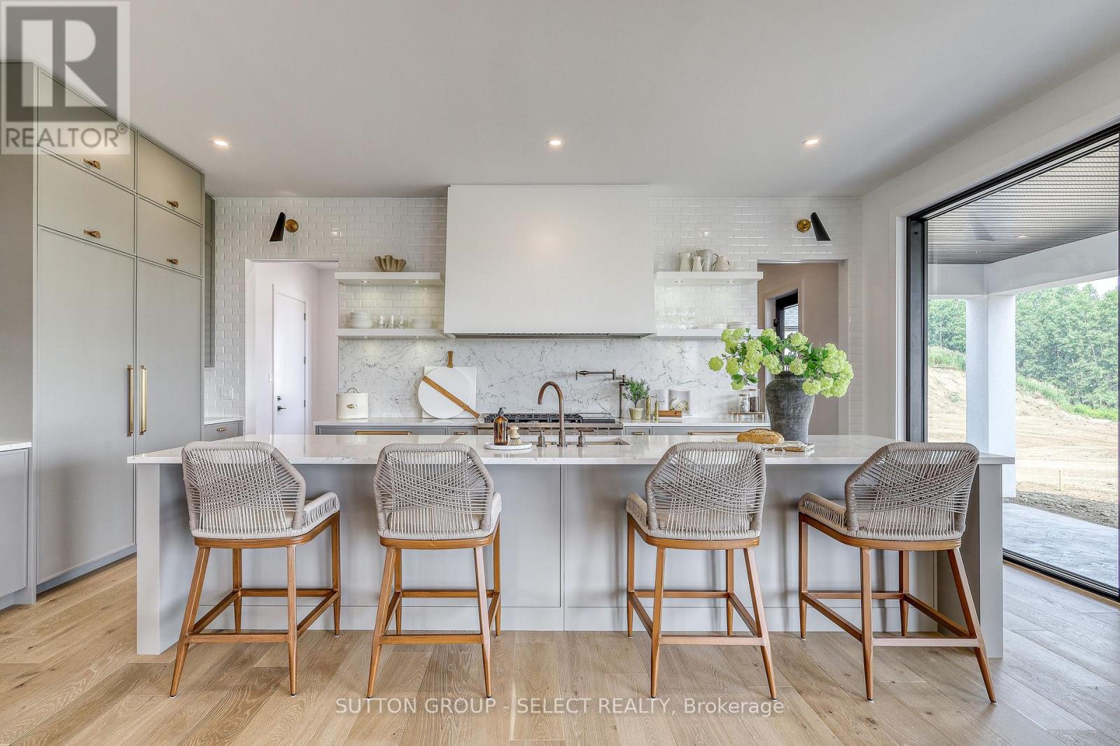 169 Edgewater Boulevard, Middlesex Centre, Ontario  N0L 1R0 - Photo 17 - X12324326