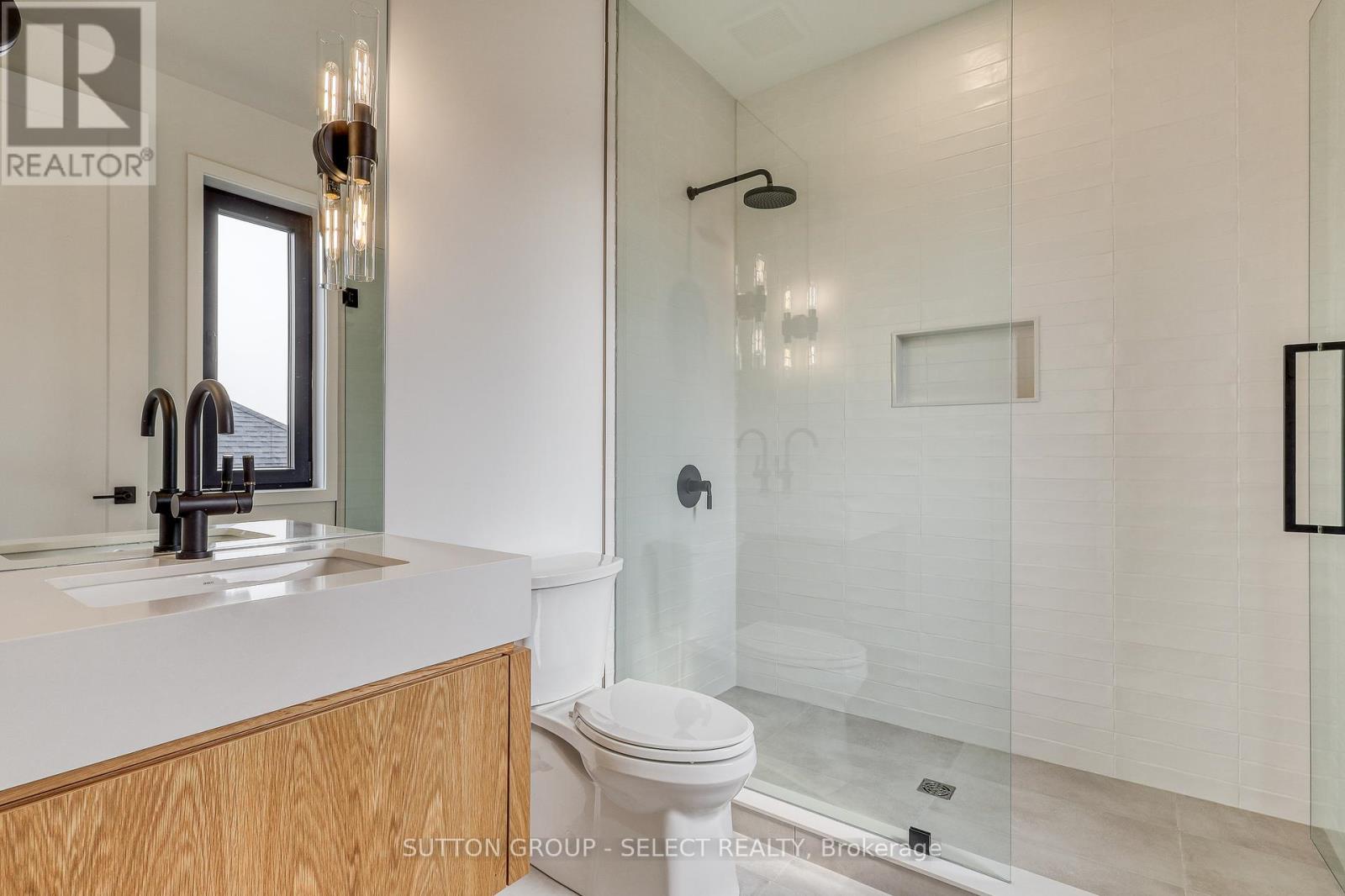 169 Edgewater Boulevard, Middlesex Centre, Ontario  N0L 1R0 - Photo 38 - X12324326