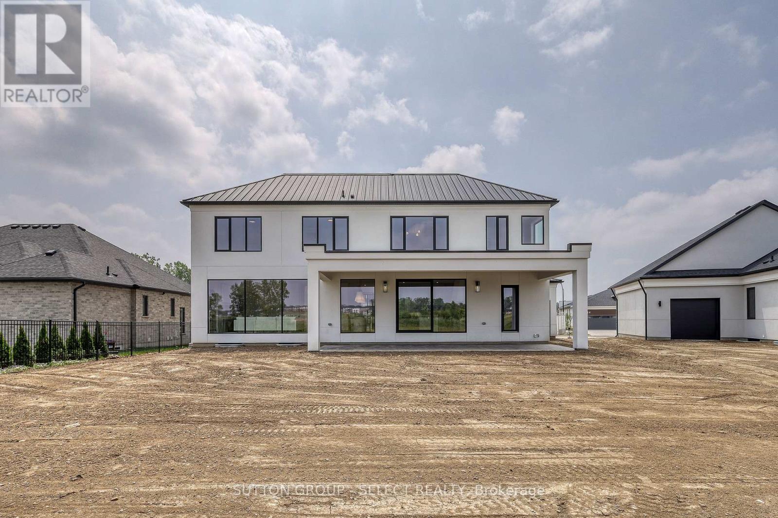 169 Edgewater Boulevard, Middlesex Centre, Ontario  N0L 1R0 - Photo 4 - X12324326