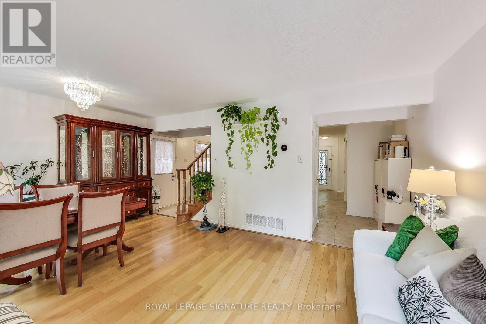 73 Parade Square, Toronto, Ontario  M1C 3T5 - Photo 10 - E12324133