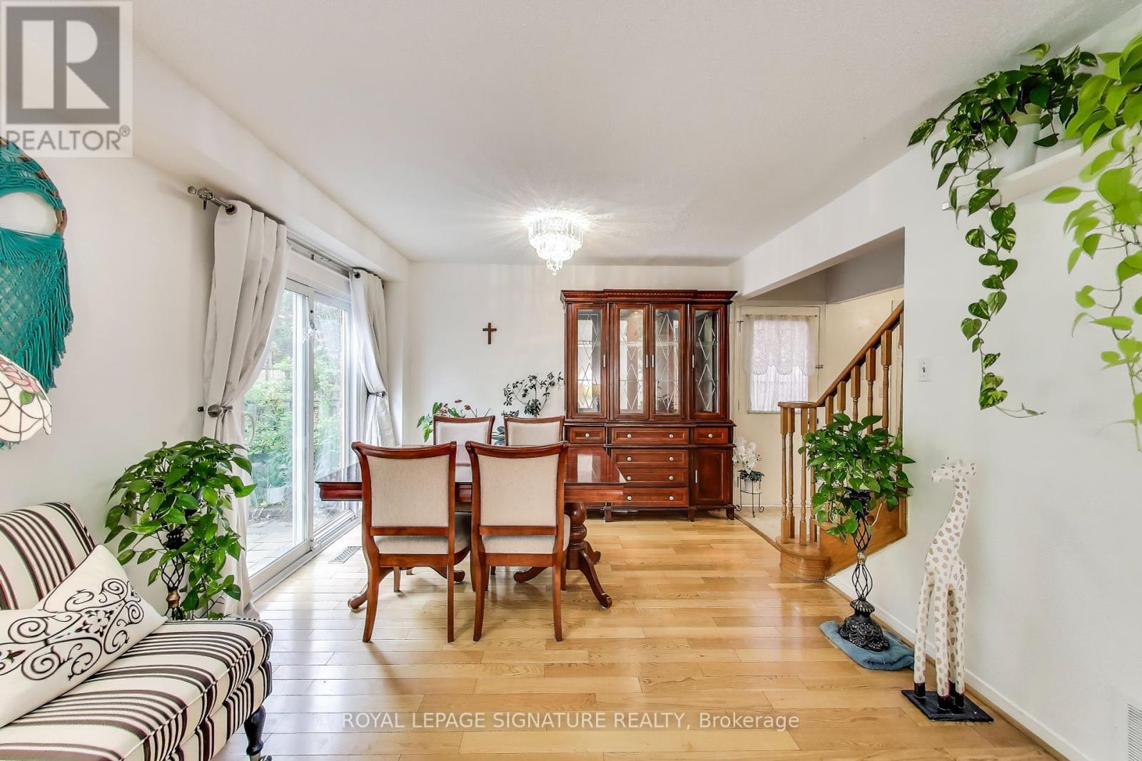 73 Parade Square, Toronto, Ontario  M1C 3T5 - Photo 11 - E12324133