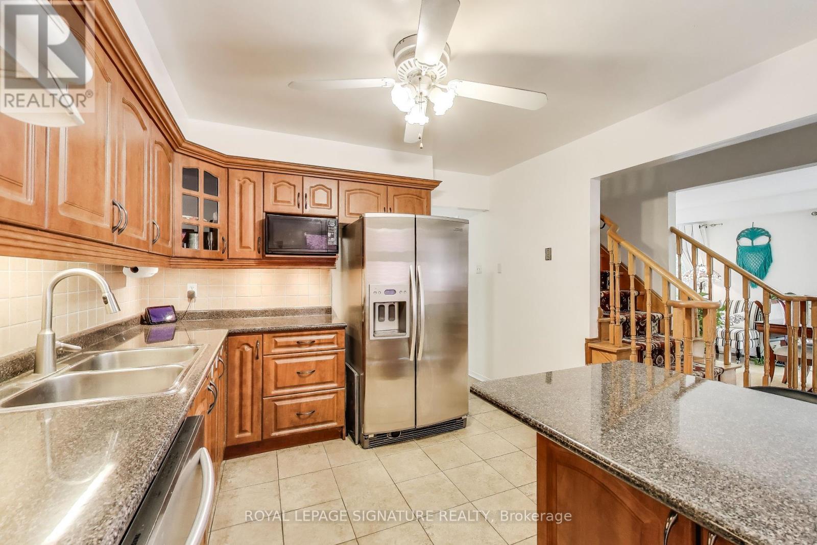 73 Parade Square, Toronto, Ontario  M1C 3T5 - Photo 14 - E12324133