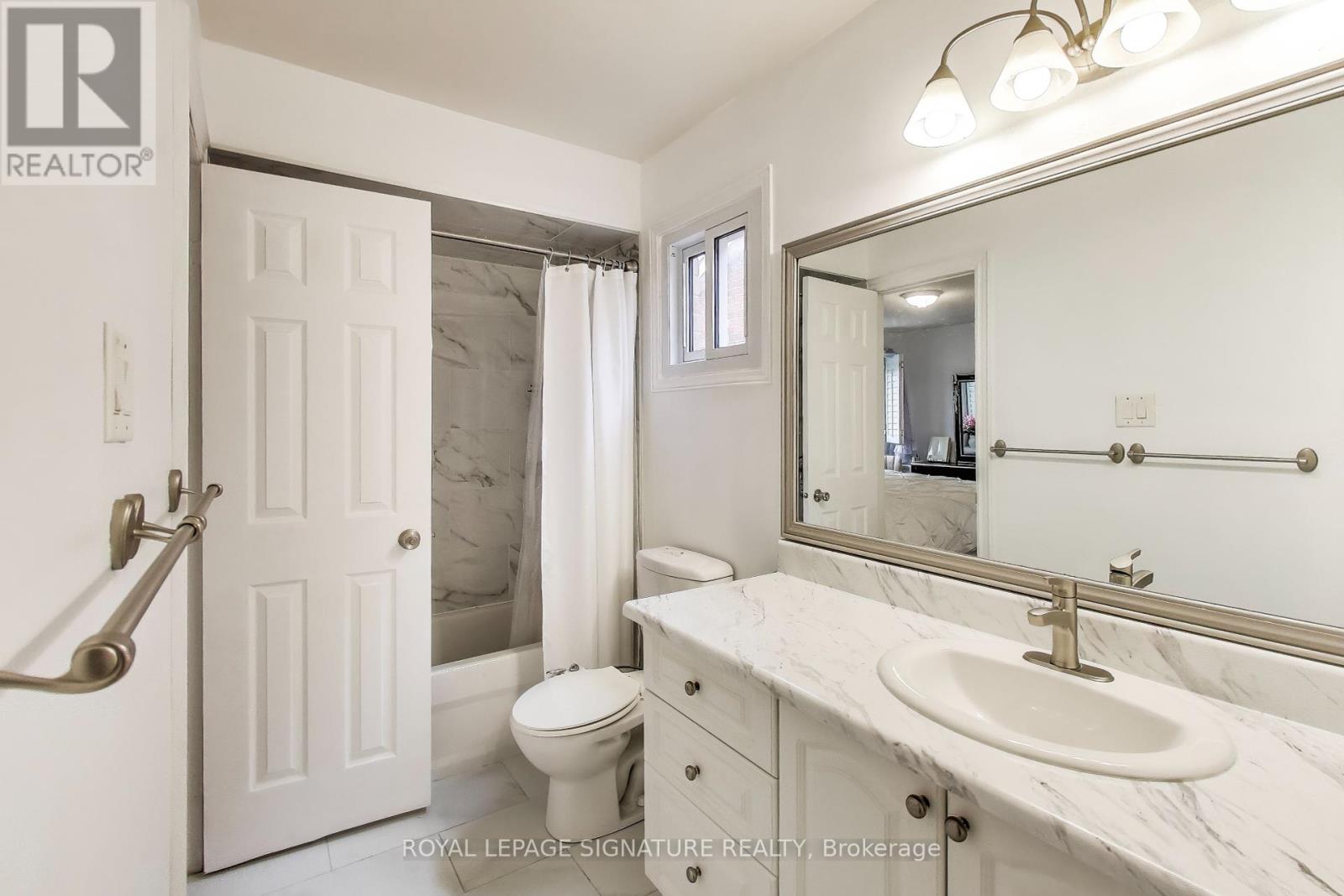73 Parade Square, Toronto, Ontario  M1C 3T5 - Photo 20 - E12324133