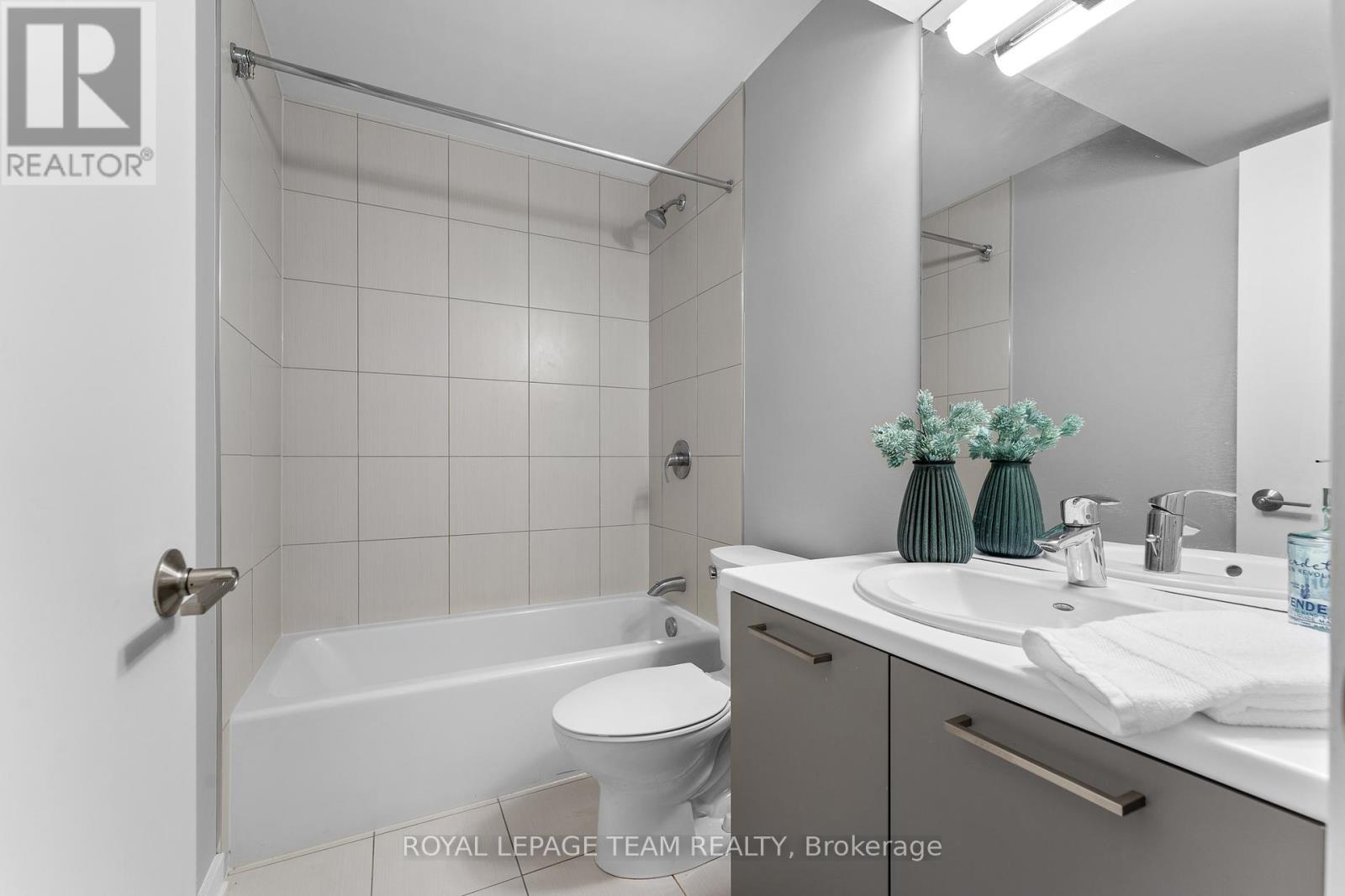 250 Sunnyridge Crescent, Ottawa, Ontario  K2M 0H3 - Photo 42 - X12324311