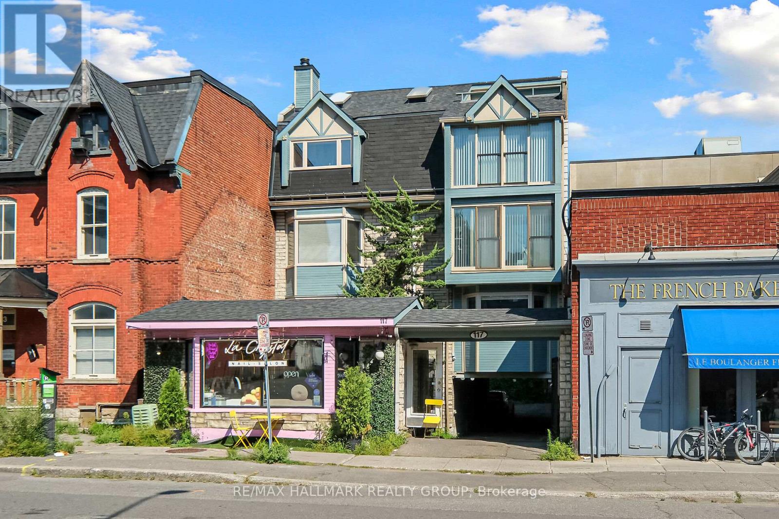 202 - 117 Murray Street, Ottawa, Ontario  K1N 5M5 - Photo 2 - X12324335