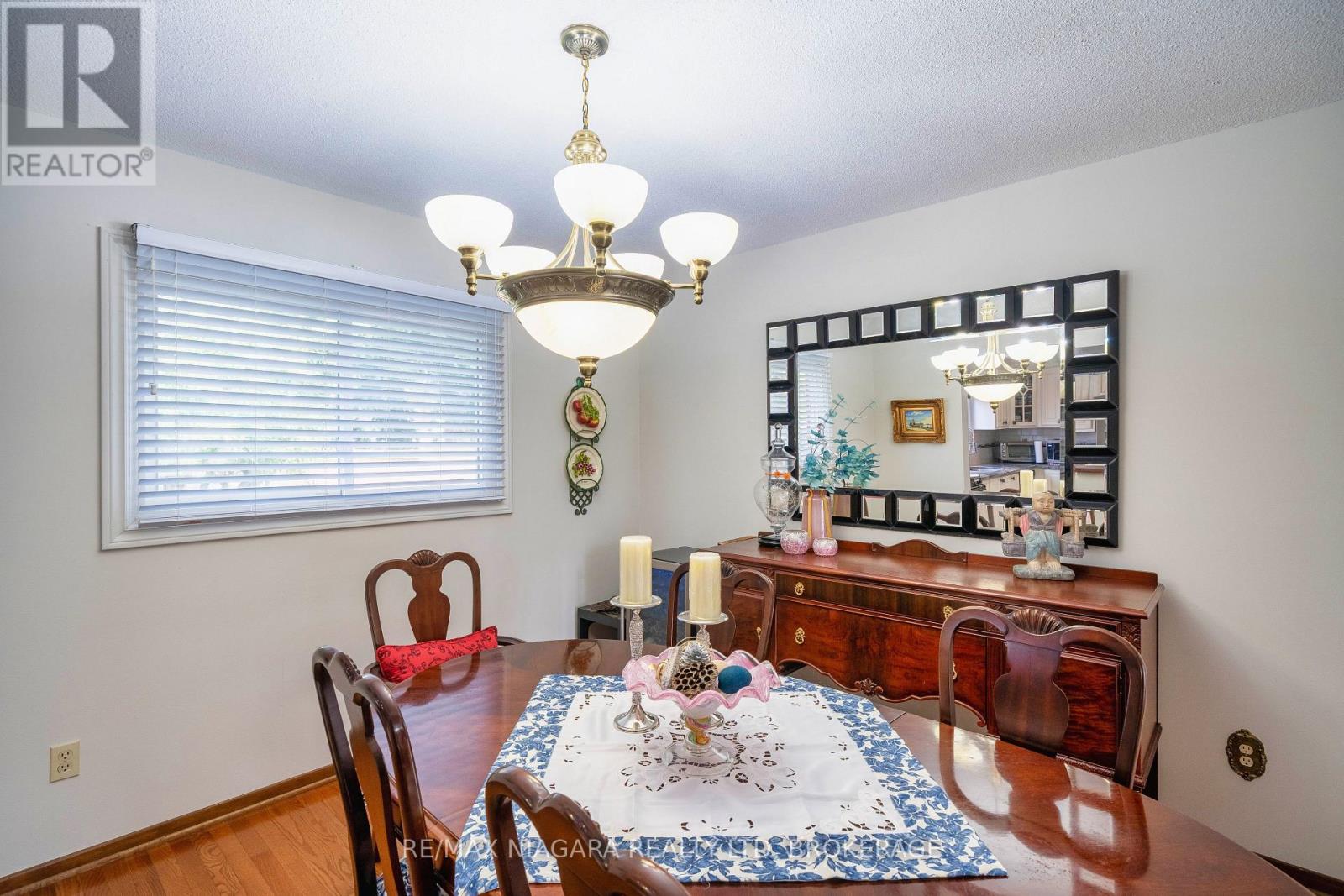 621 Lake Street, St. Catharines, Ontario  L2N 6H4 - Photo 12 - X12324395