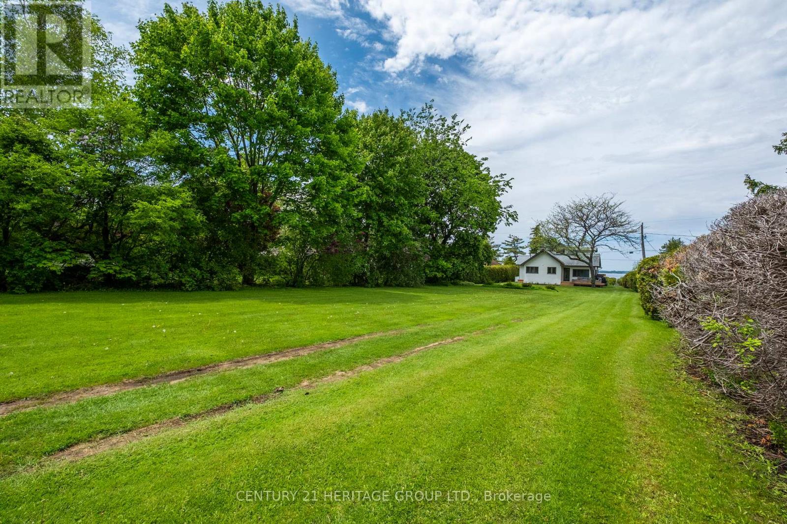 911 Lake Drive N, Georgina, Ontario  L4P 3E9 - Photo 40 - N12324233