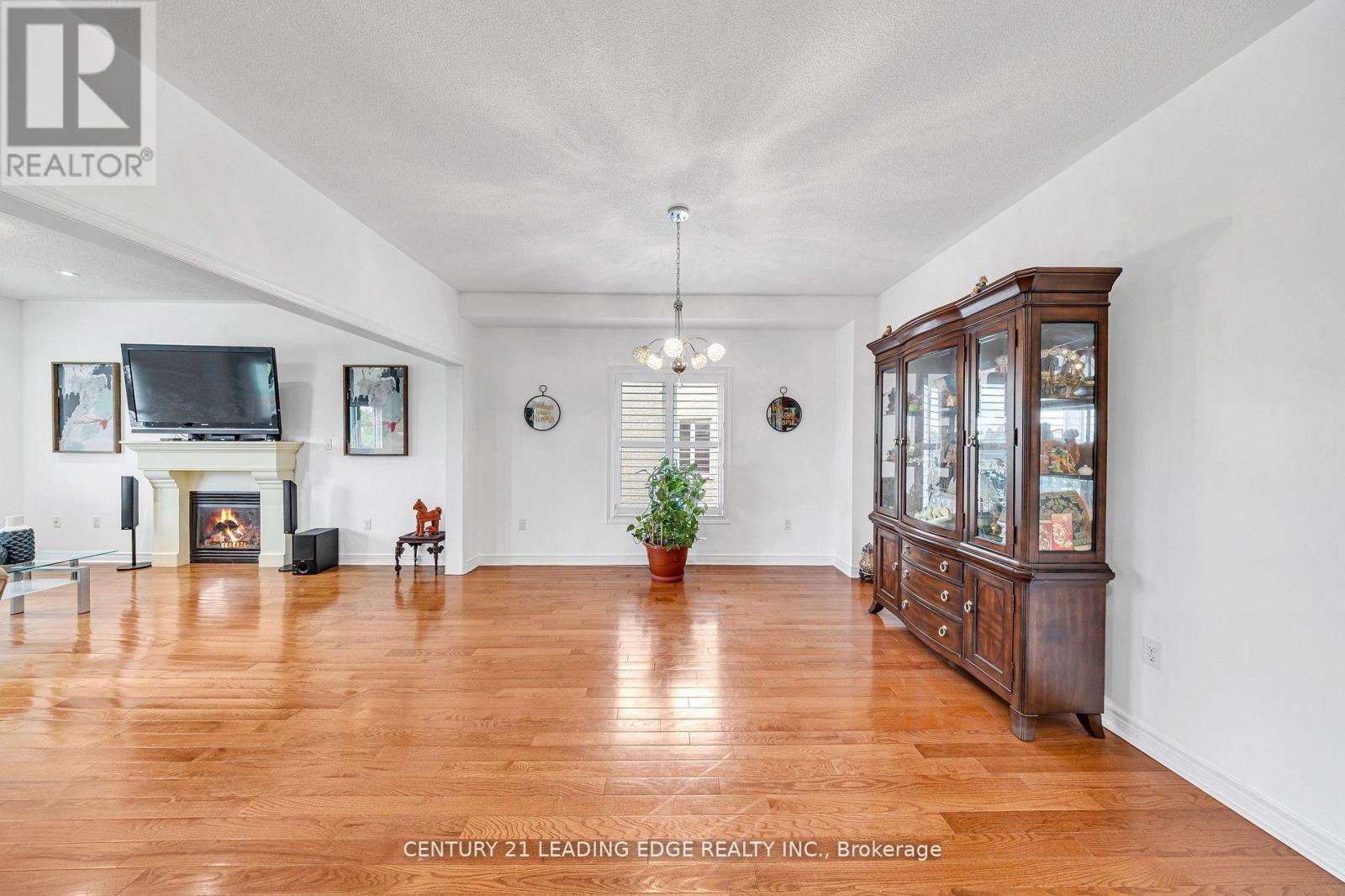 40 Ann Louise Crescent, Markham, Ontario  L3S 0A8 - Photo 12 - N12324256