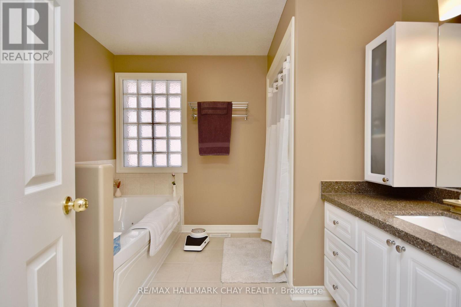 167 Crompton Drive, Barrie, Ontario  L4M 6P1 - Photo 23 - S12324167