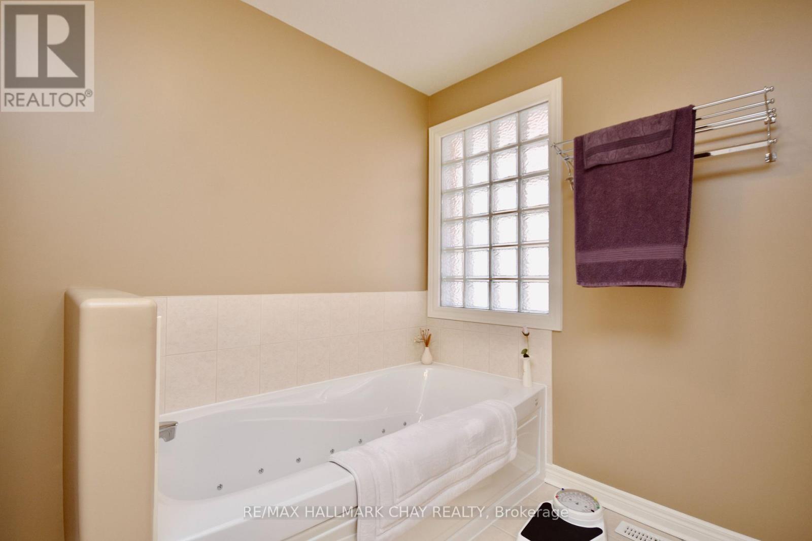167 Crompton Drive, Barrie, Ontario  L4M 6P1 - Photo 25 - S12324167