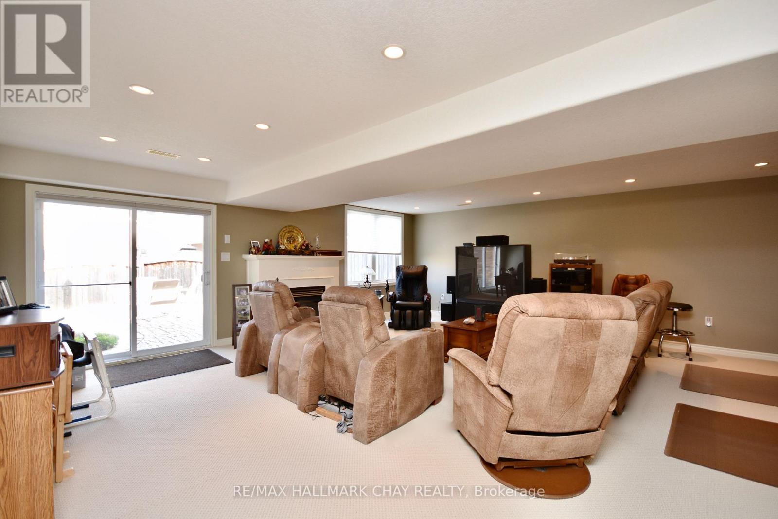 167 Crompton Drive, Barrie, Ontario  L4M 6P1 - Photo 26 - S12324167