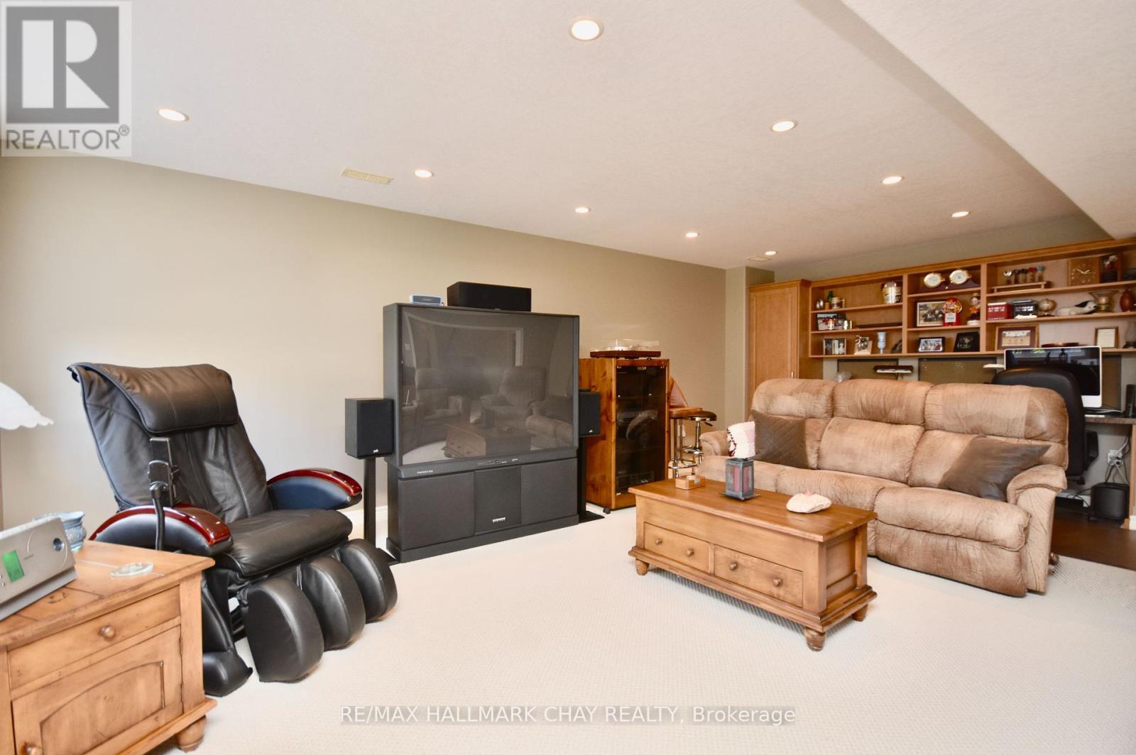 167 Crompton Drive, Barrie, Ontario  L4M 6P1 - Photo 28 - S12324167