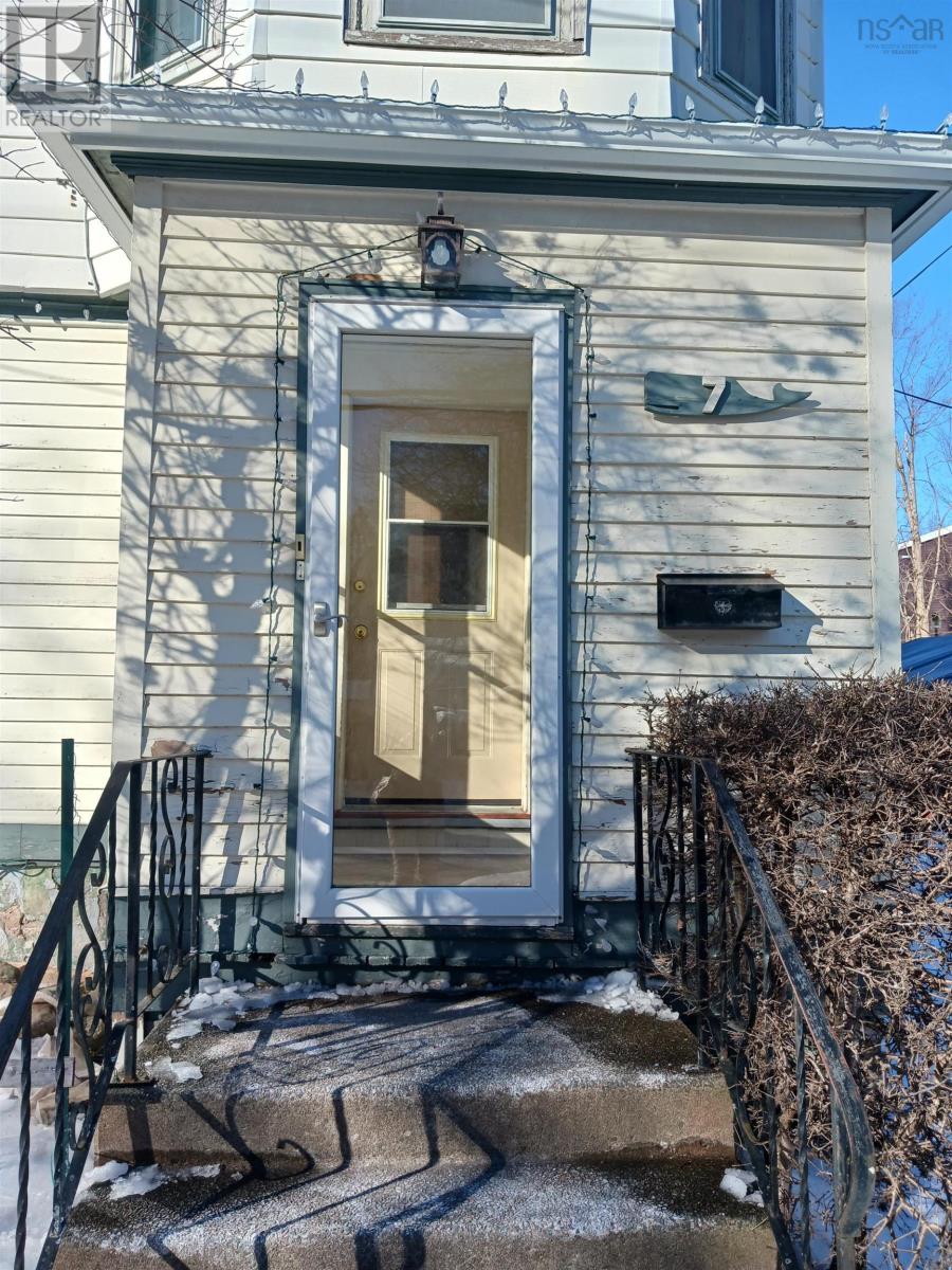 Property at 7 Alice Street image 4