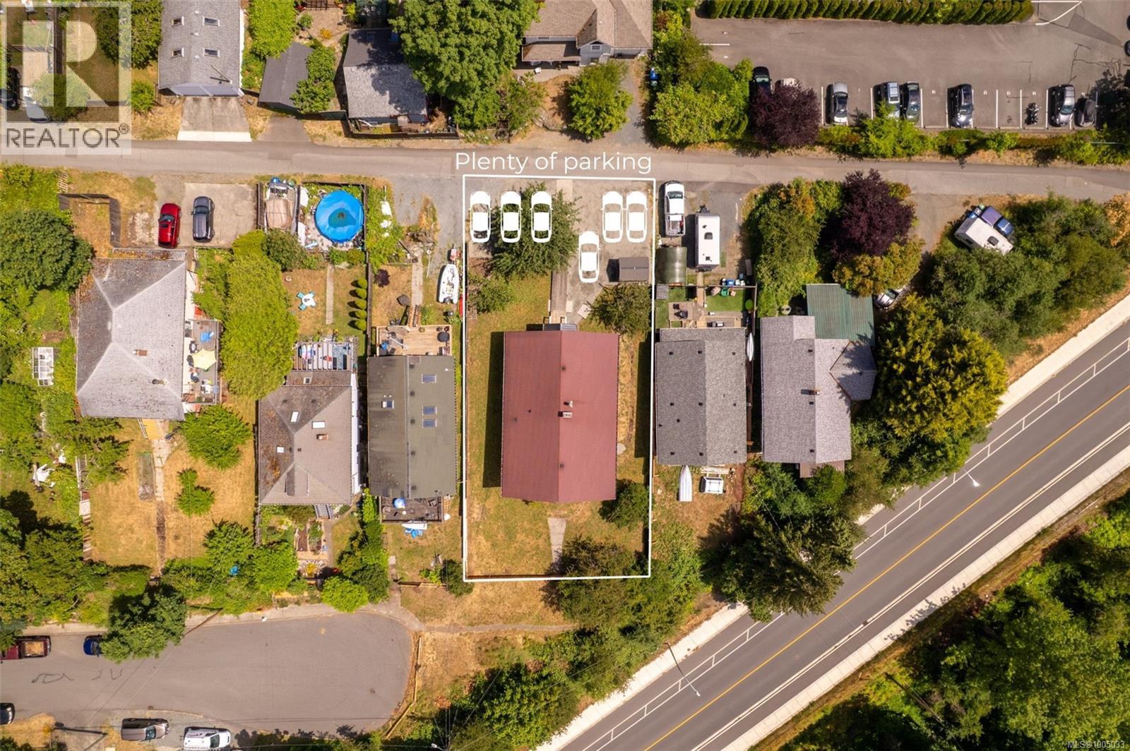 Property at 492 Machleary St image 2