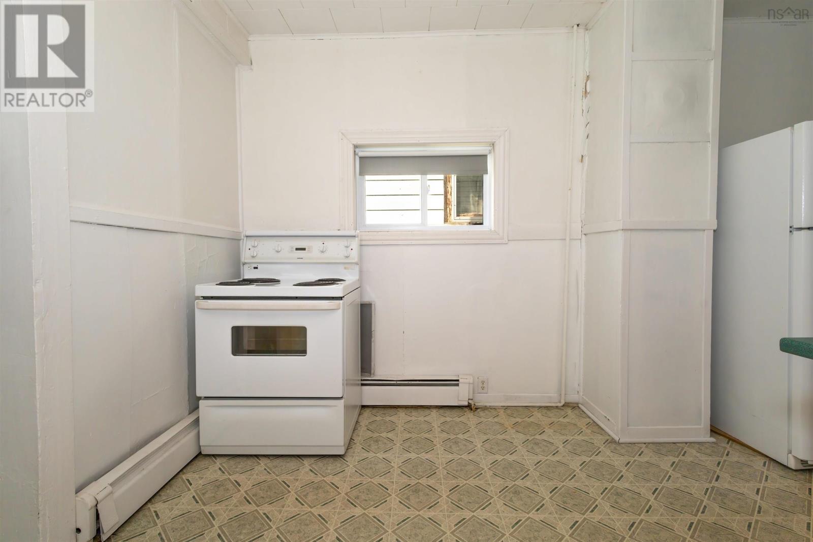 332 Townsend Street, Sydney, Nova Scotia  B1P 5G2 - Photo 28 - 202512953