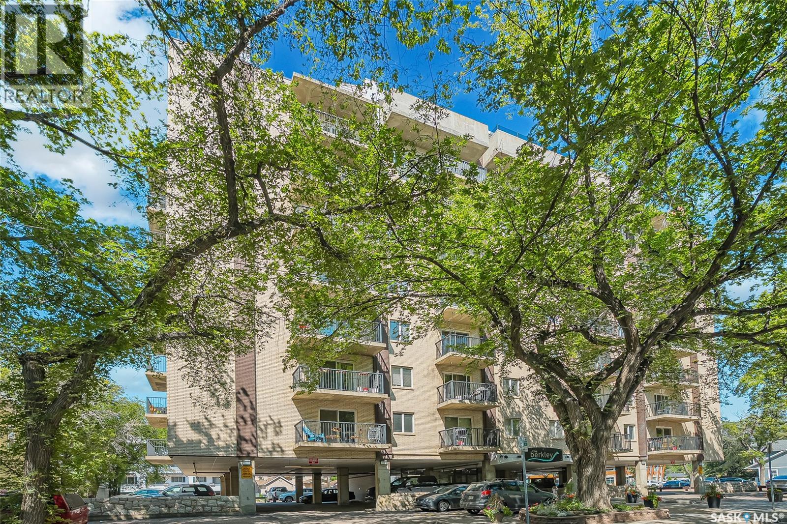 Property at Penthouse B 537 4th AVENUE N image 2
