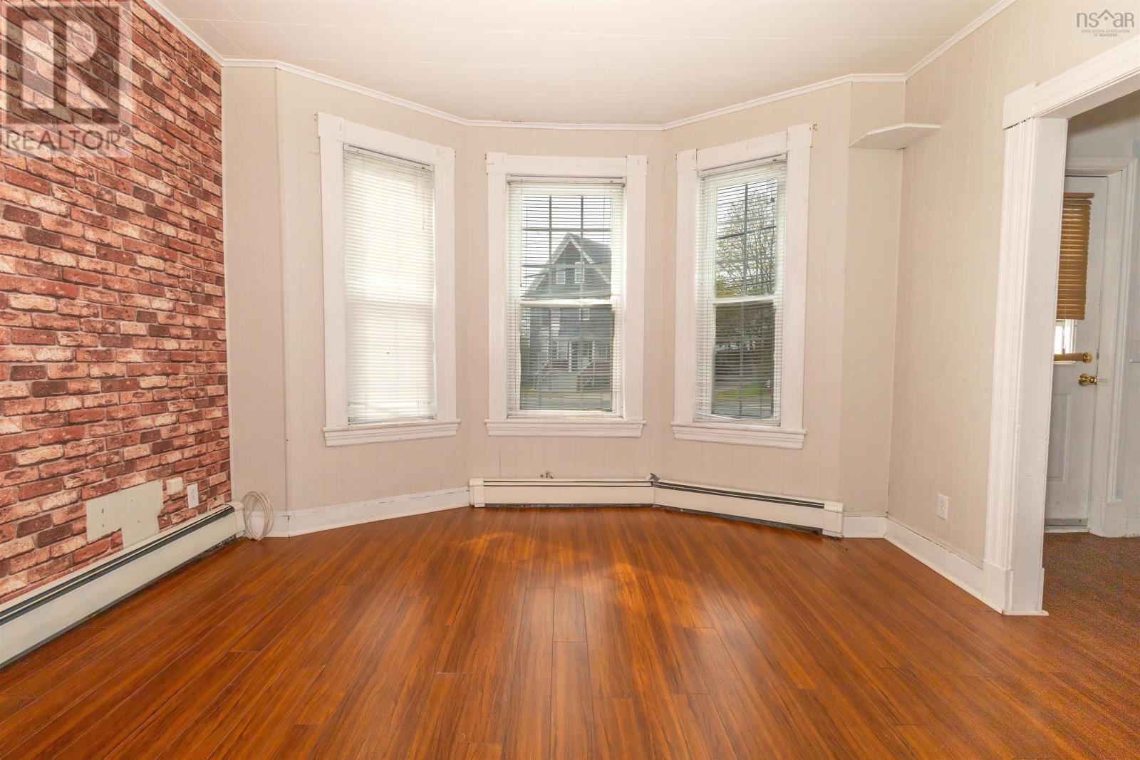 332 Townsend Street, Sydney, Nova Scotia  B1P 5G2 - Photo 10 - 202512953