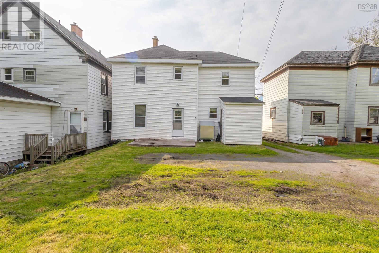 332 Townsend Street, Sydney, Nova Scotia  B1P 5G2 - Photo 44 - 202512953
