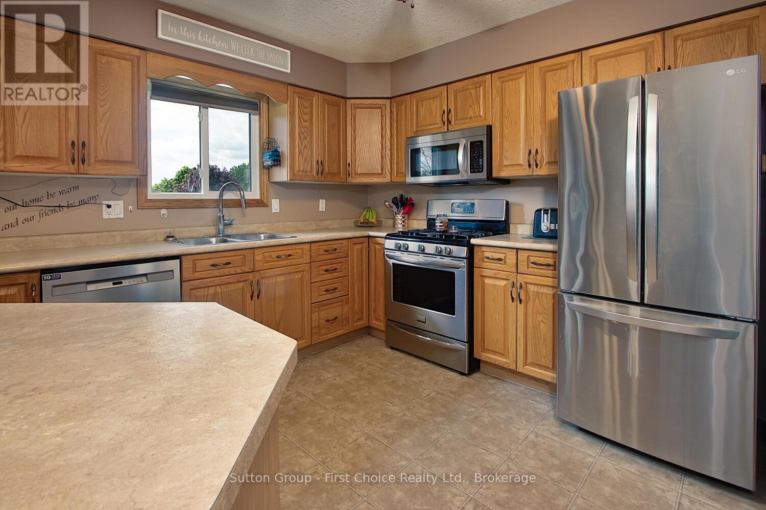 136 Napier Street, West Perth, Ontario  N0K 1N0 - Photo 11 - X12324352