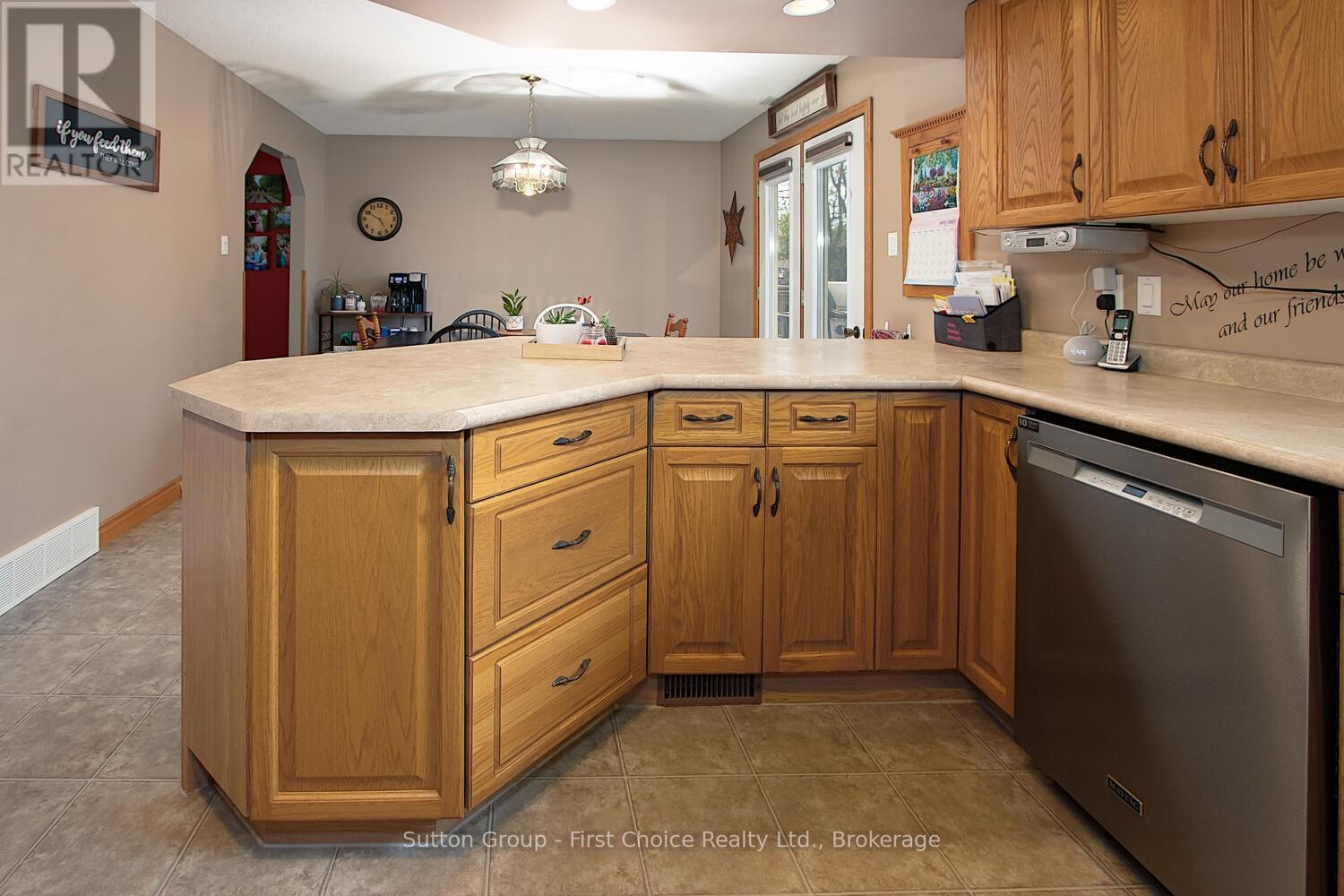 136 Napier Street, West Perth, Ontario  N0K 1N0 - Photo 14 - X12324352