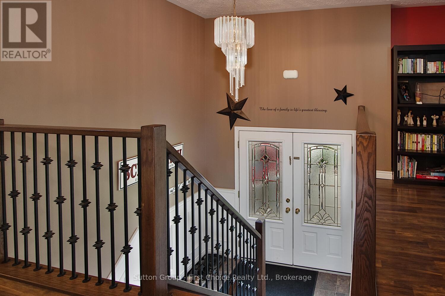 136 Napier Street, West Perth, Ontario  N0K 1N0 - Photo 4 - X12324352