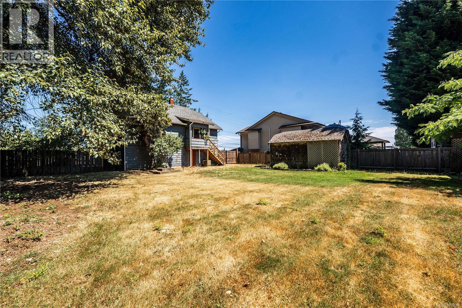 Property at 1733 Northfield Rd image 2