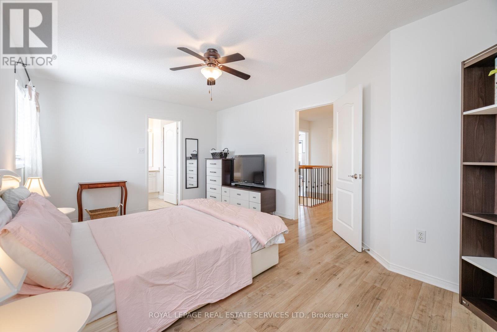 3896 Bloomington Crescent, Mississauga, Ontario  L5M 7H4 - Photo 28 - W12324162