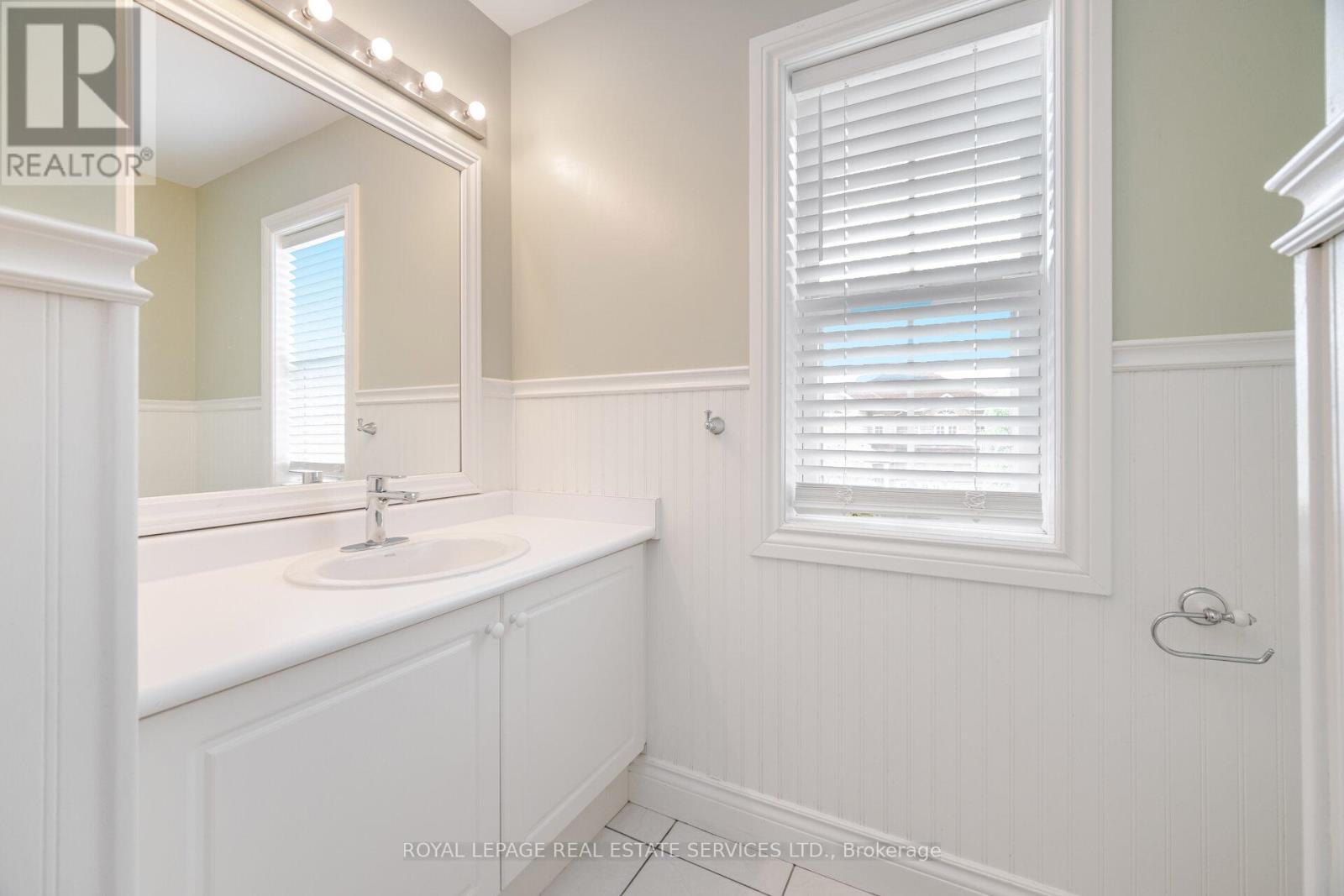 3896 Bloomington Crescent, Mississauga, Ontario  L5M 7H4 - Photo 38 - W12324162