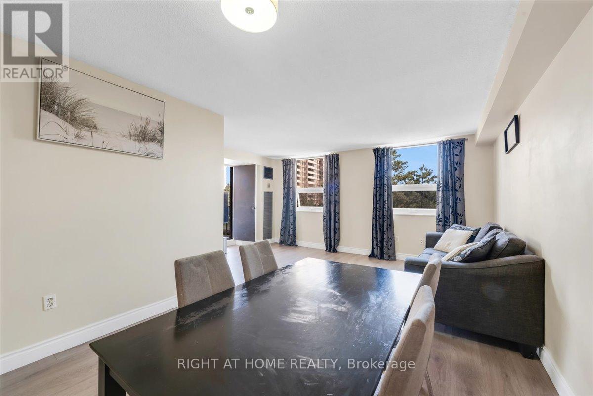 412 - 4 Lisa Street, Brampton, Ontario  L6T 4B6 - Photo 10 - W12324202
