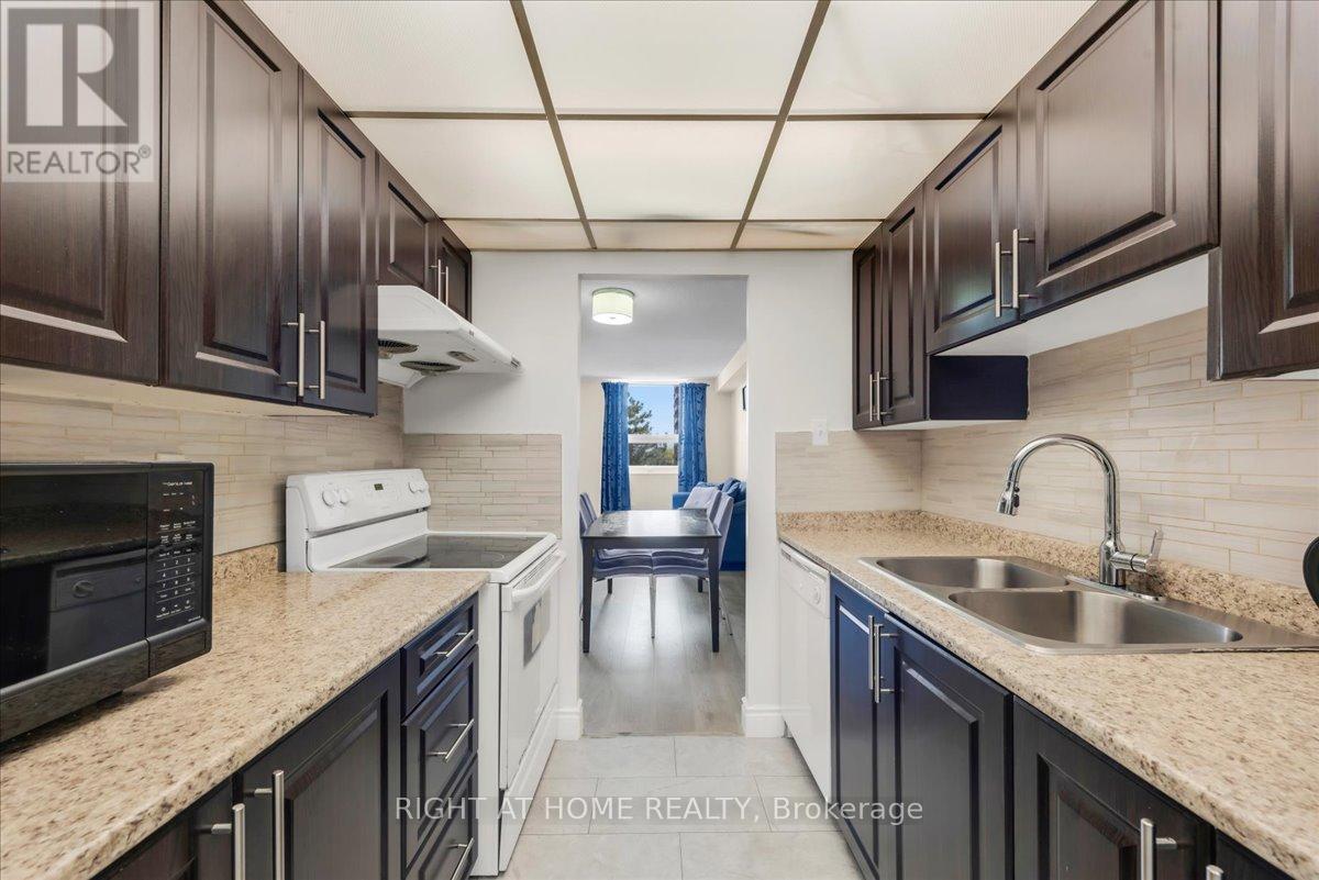 412 - 4 Lisa Street, Brampton, Ontario  L6T 4B6 - Photo 15 - W12324202