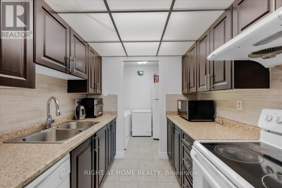 412 - 4 Lisa Street, Brampton, Ontario  L6T 4B6 - Photo 16 - W12324202