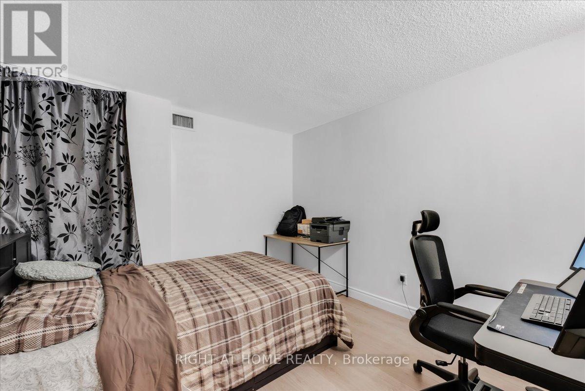412 - 4 Lisa Street, Brampton, Ontario  L6T 4B6 - Photo 24 - W12324202
