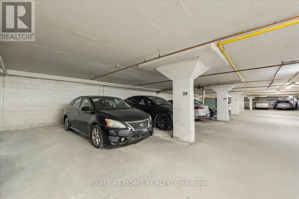 412 - 4 Lisa Street, Brampton, Ontario  L6T 4B6 - Photo 35 - W12324202