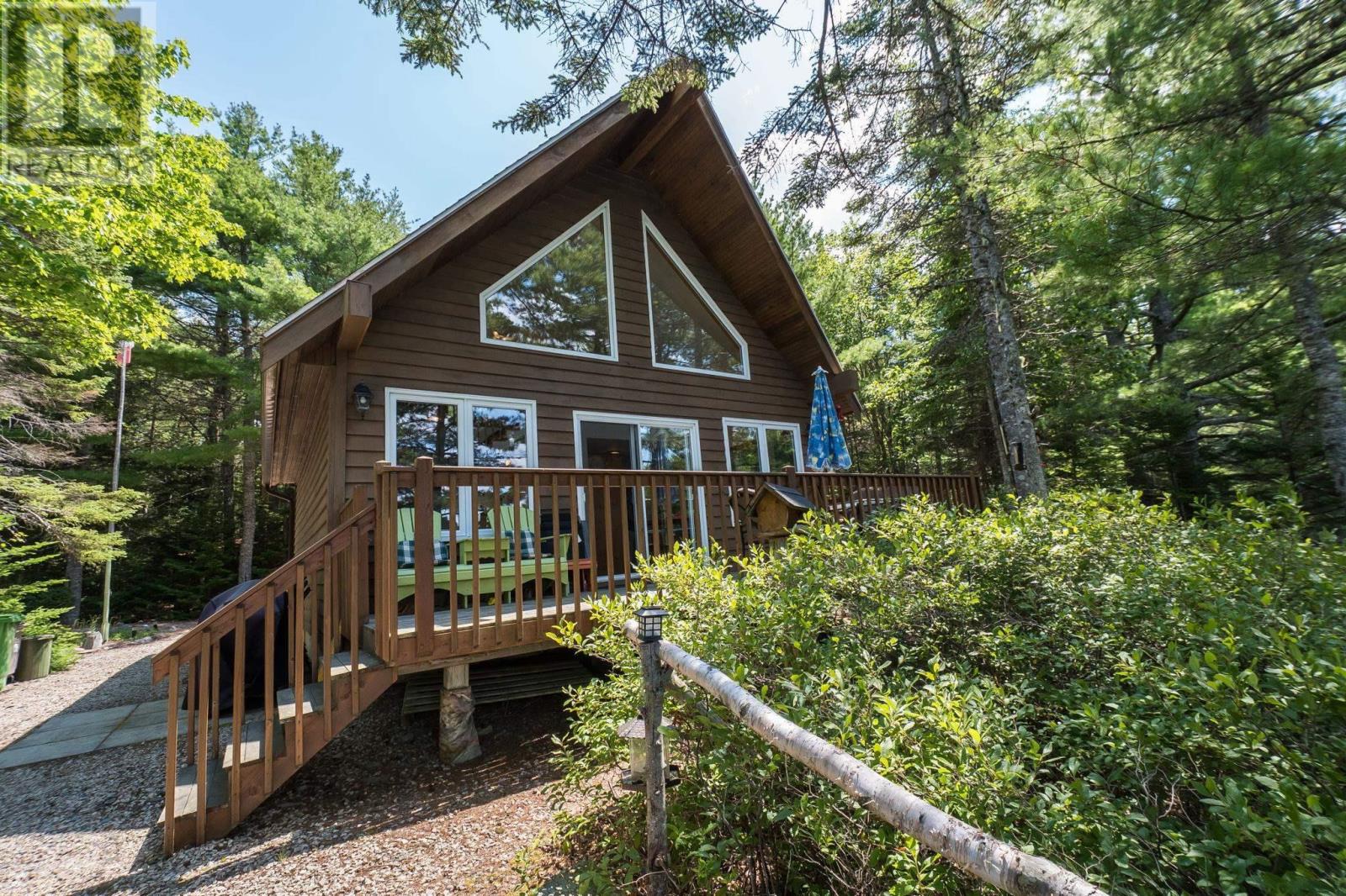 400 Lakefront Drive, Chelsea, Nova Scotia  B4V 7M9 - Photo 1 - 202519567