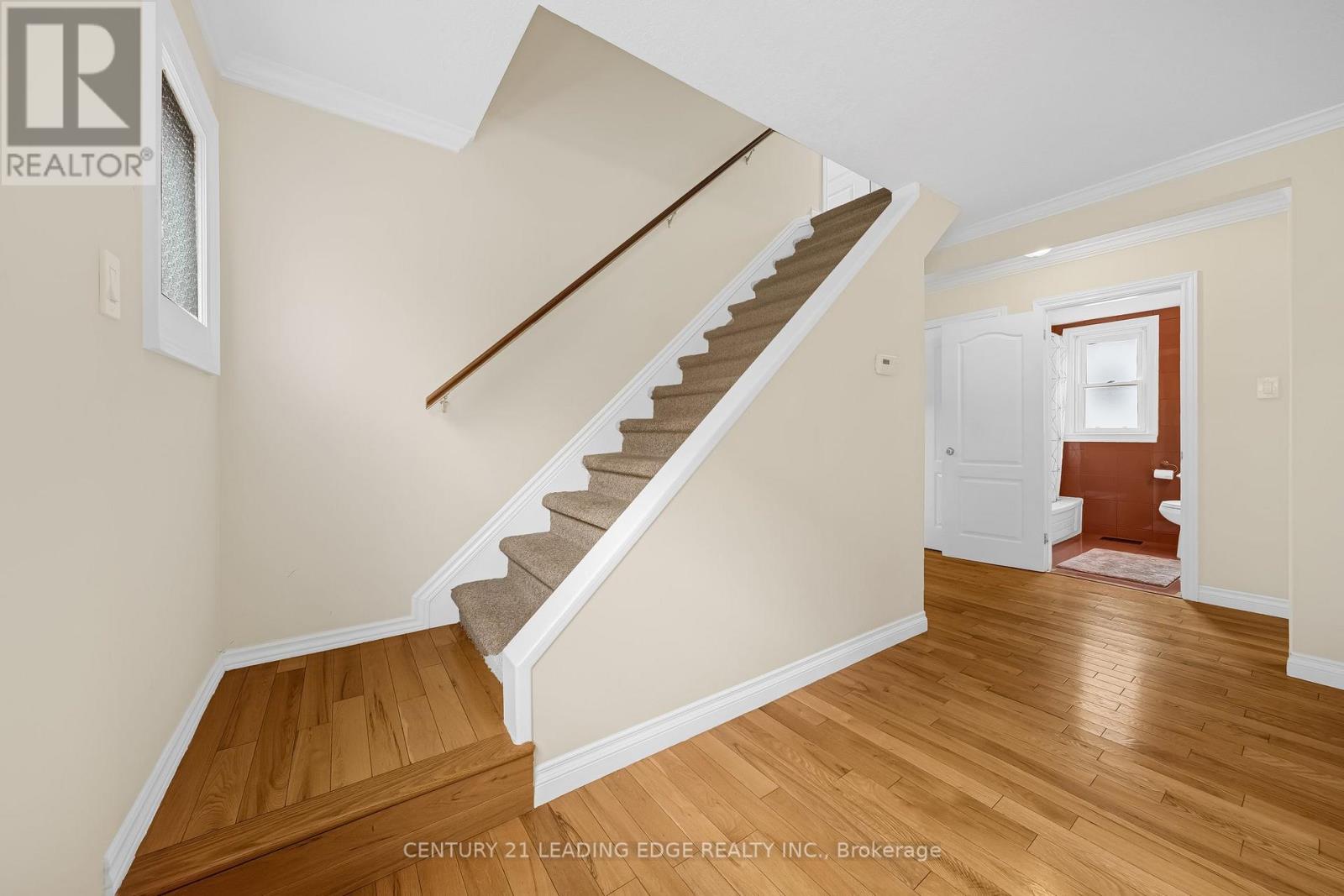 215 Wexford Avenue S, Hamilton, Ontario  L8K 2P1 - Photo 26 - X12324143