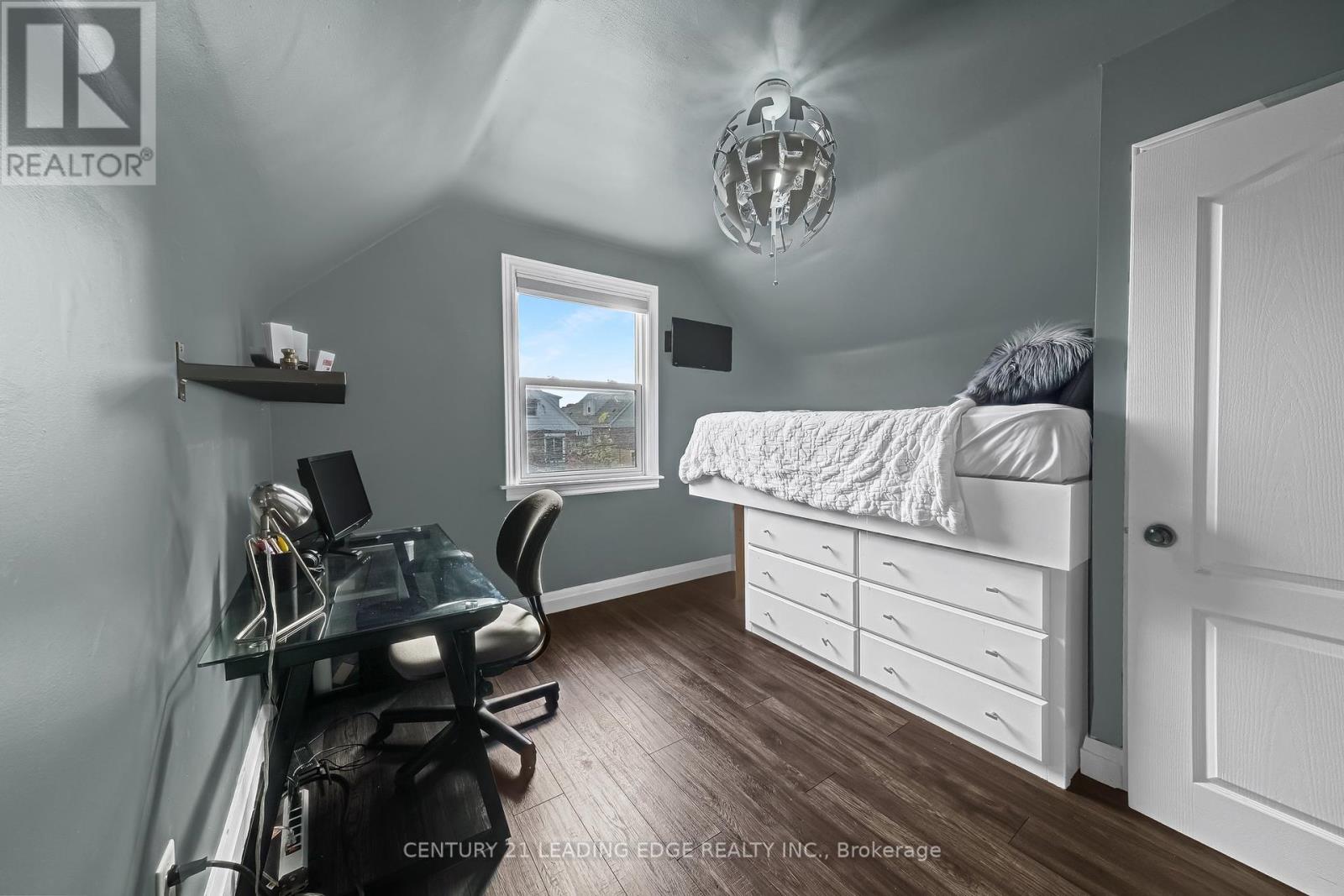 215 Wexford Avenue S, Hamilton, Ontario  L8K 2P1 - Photo 31 - X12324143