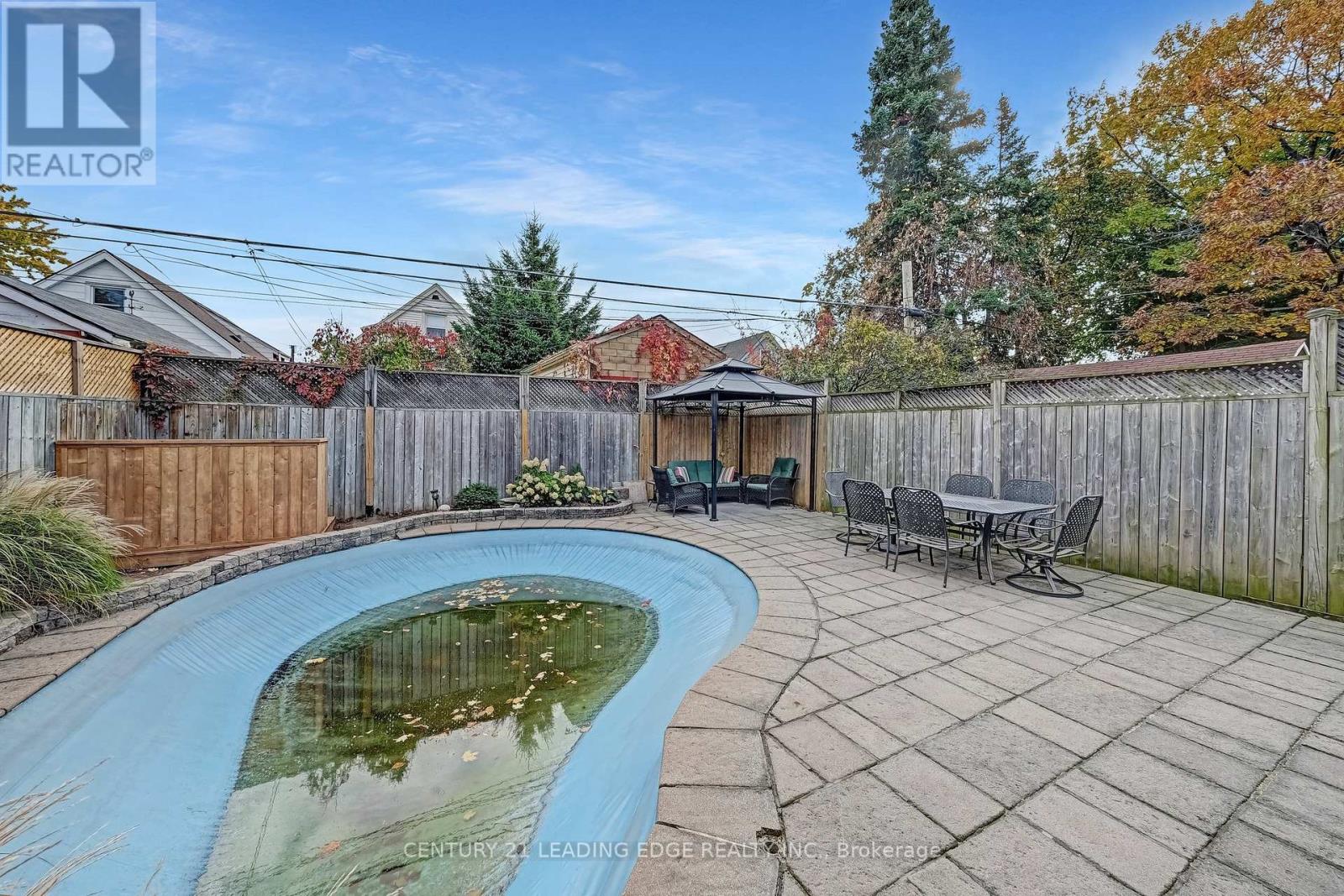 215 Wexford Avenue S, Hamilton, Ontario  L8K 2P1 - Photo 41 - X12324143