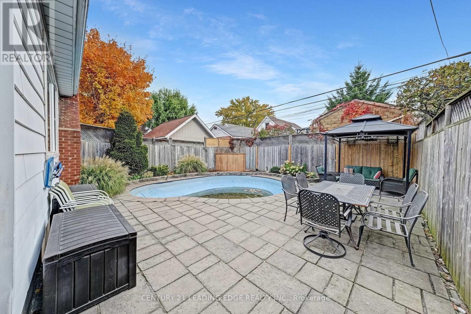 215 Wexford Avenue S, Hamilton, Ontario  L8K 2P1 - Photo 45 - X12324143