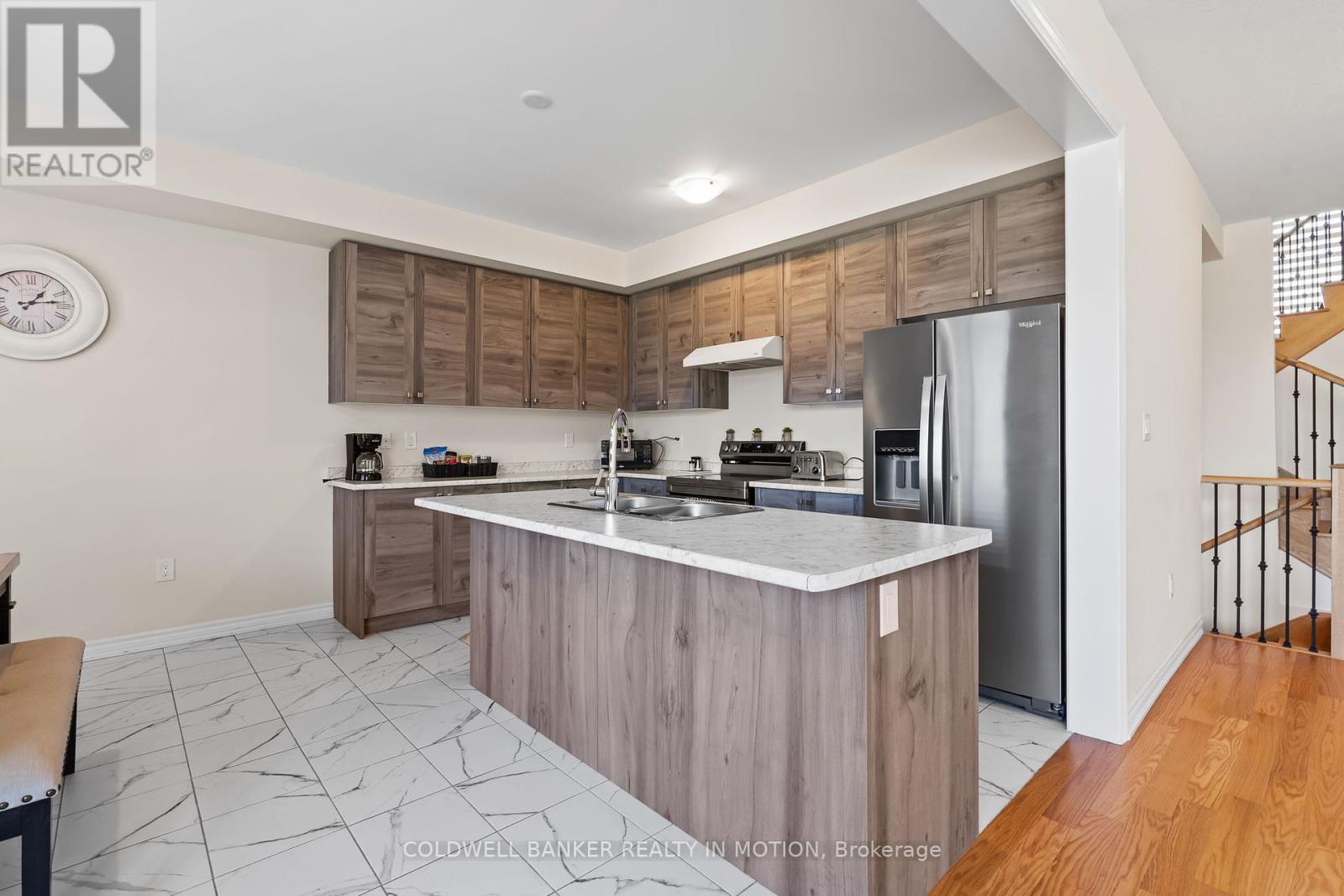 6 Discovery Drive, Thorold, Ontario  L2V 0K5 - Photo 8 - X12324219