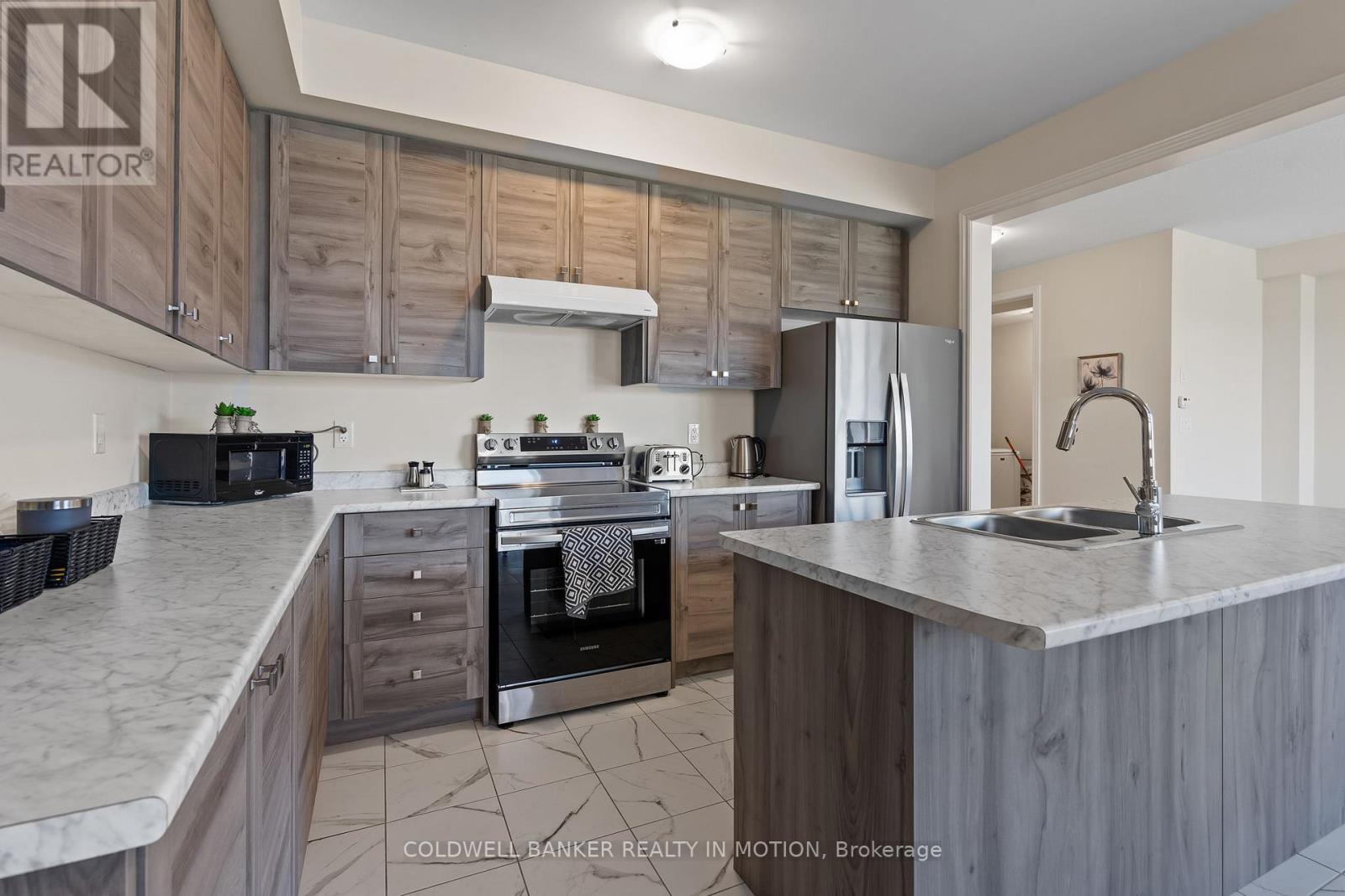 6 Discovery Drive, Thorold, Ontario  L2V 0K5 - Photo 9 - X12324219