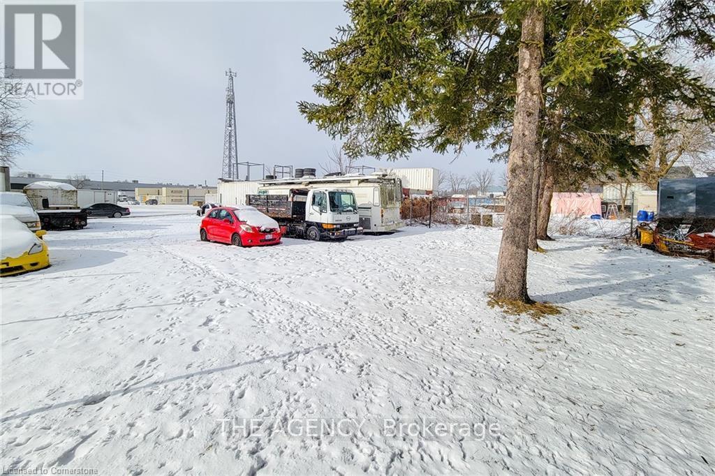 640 Fountain Street N, Cambridge, Ontario  N3H 0A2 - Photo 35 - X12324230