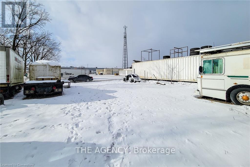 640 Fountain Street N, Cambridge, Ontario  N3H 0A2 - Photo 37 - X12324230
