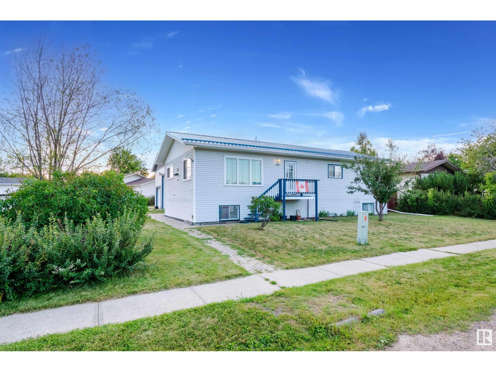 4708 52 ST, Onoway, Alberta