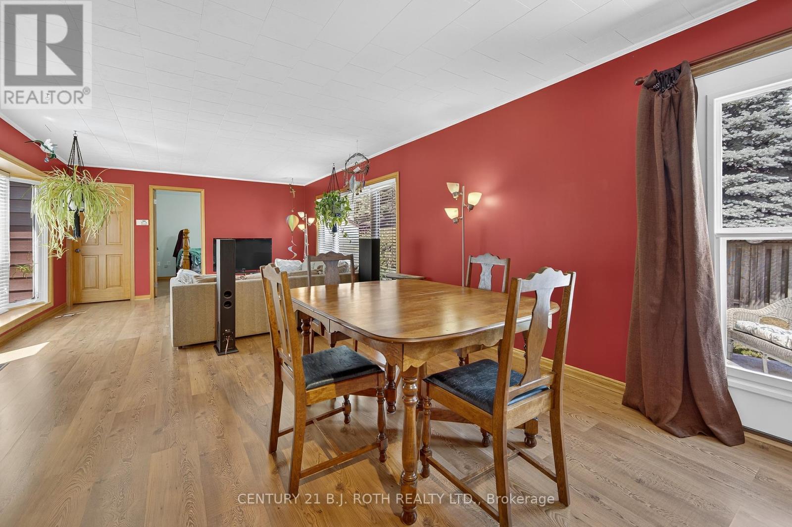 3929 Alderly Avenue, Innisfil, Ontario  L9S 2M2 - Photo 23 - N12316656