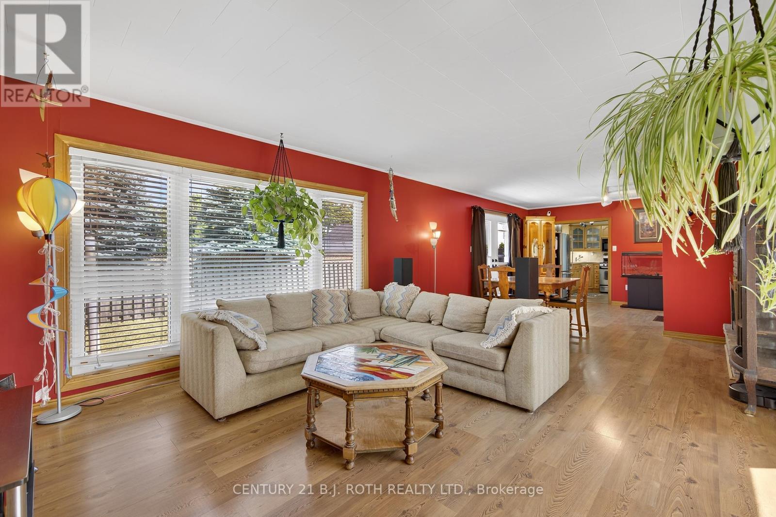 3929 Alderly Avenue, Innisfil, Ontario  L9S 2M2 - Photo 28 - N12316656