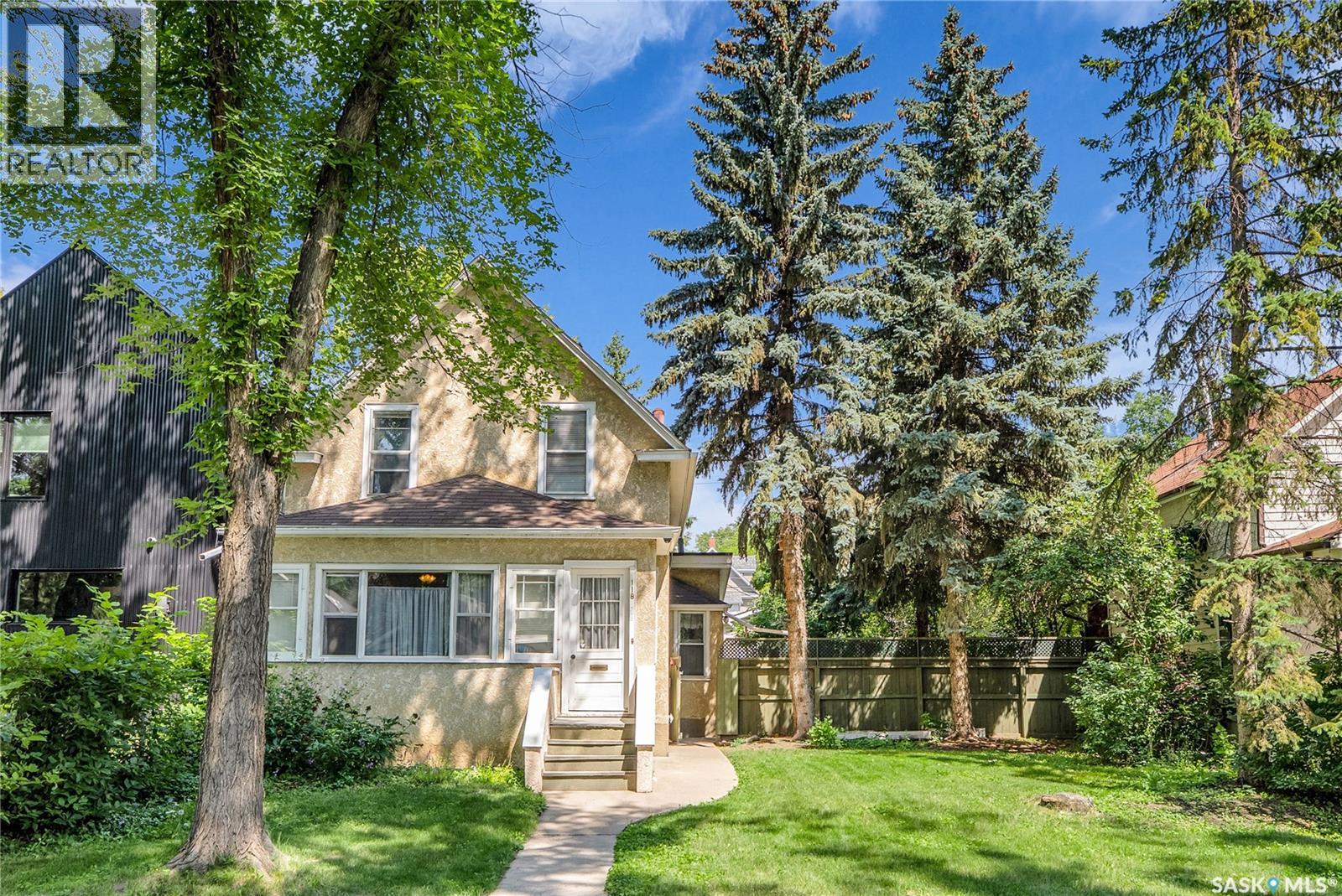 Property at 118 28th STREET W image 1