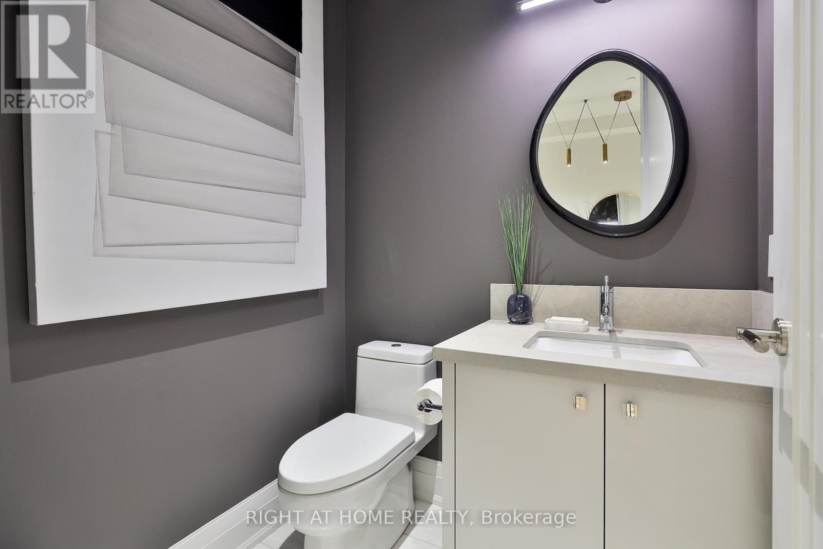 Garden Home 2 - 10 Prince Arthur Avenue, Toronto, Ontario  M5R 1A9 - Photo 37 - C12243593