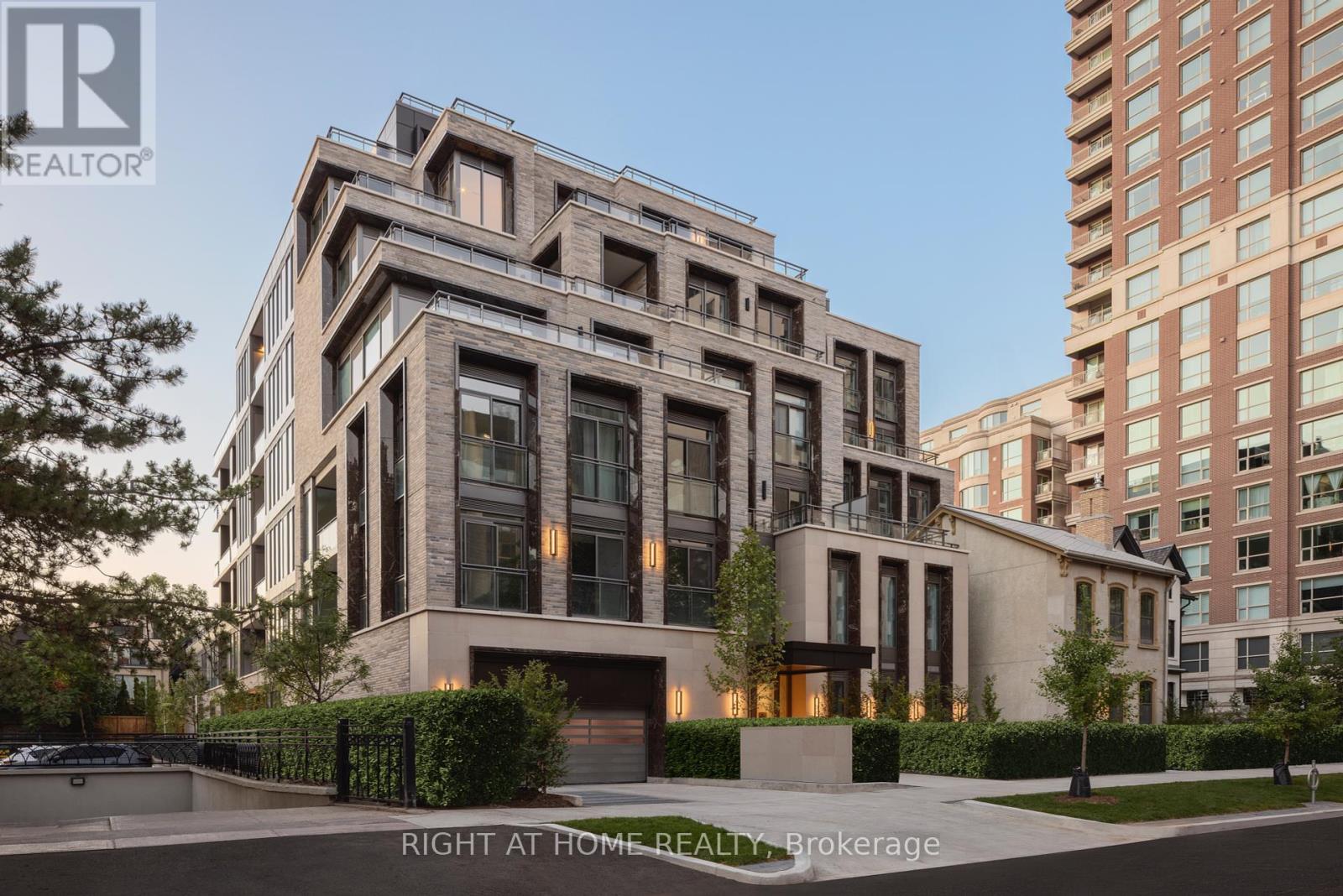 Property at 404 - 10 PRINCE ARTHUR AVENUE image 1