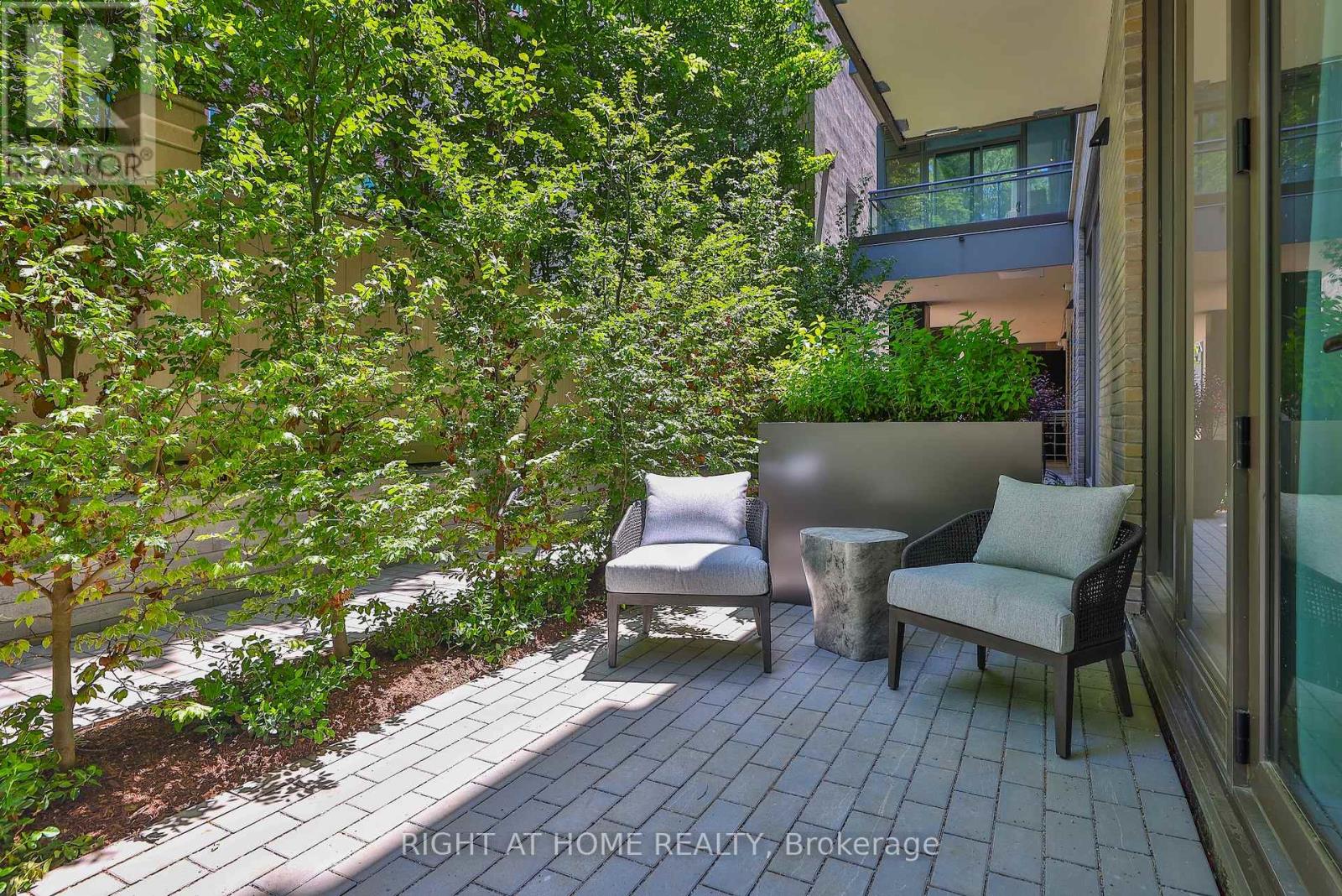Garden Home 2 - 10 Prince Arthur Avenue, Toronto, Ontario  M5R 1A9 - Photo 7 - C12243593